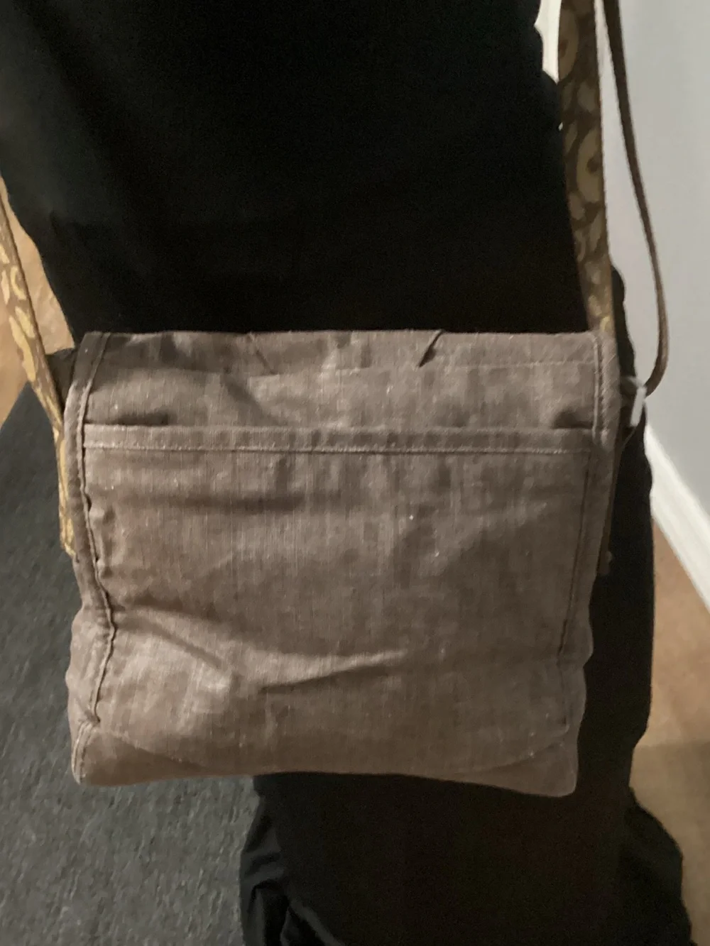 KEEN Crossbody Hybrid Transport Distressed Satchel Shoulder Bag in Taupe - NWOT